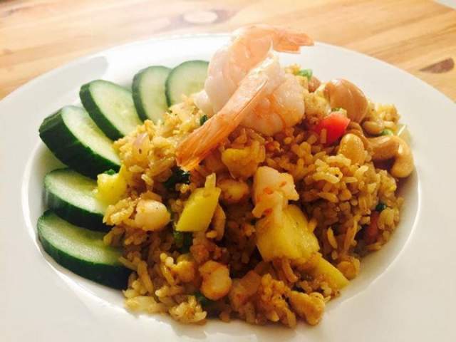 pineapple-fried-rice