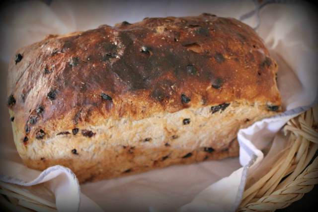 blueberry-banana-muesli-loaf