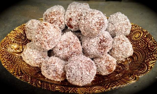 coconut-date-balls