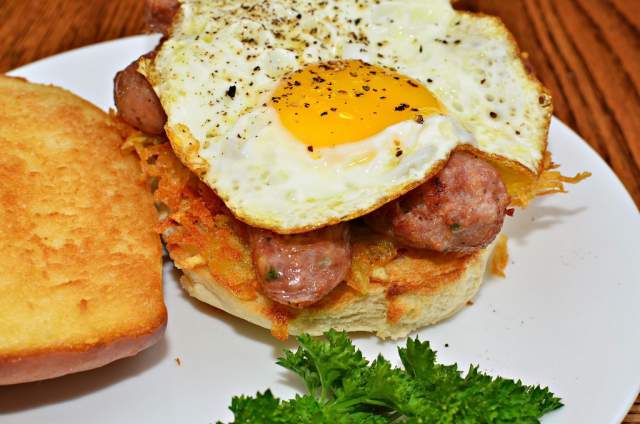 egg-and-sausage-sandwich-muffin