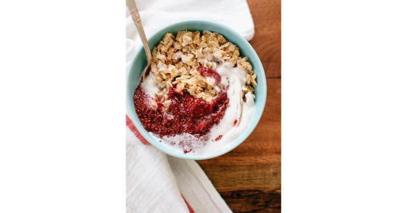Toasted Oatmeal with Strawberry Chia Jam