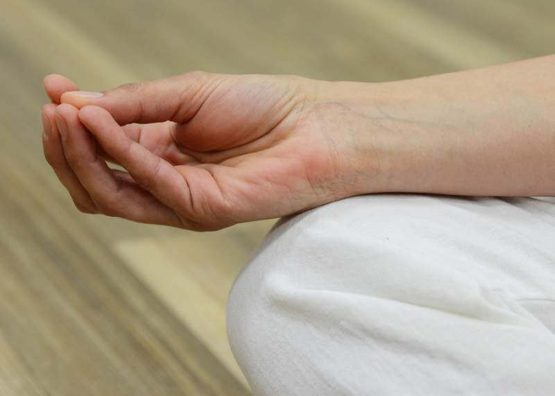 mudra-meditate-energy-meditation