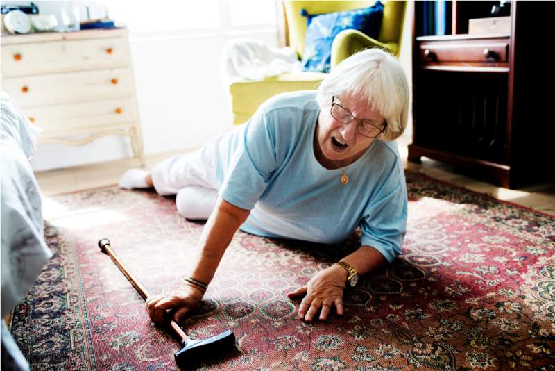 elderly-woman-fell-on-the-floor