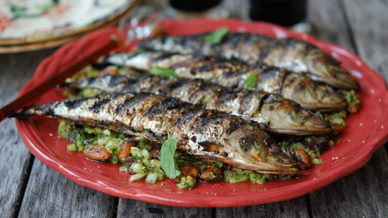 grilled-sardines-with-mint-and-almonds