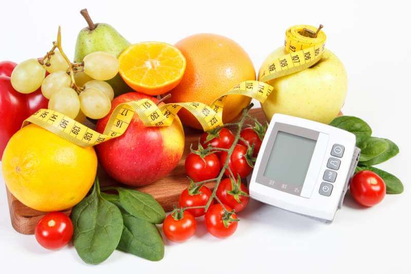 blood-pressure-monitor-fresh-fruits