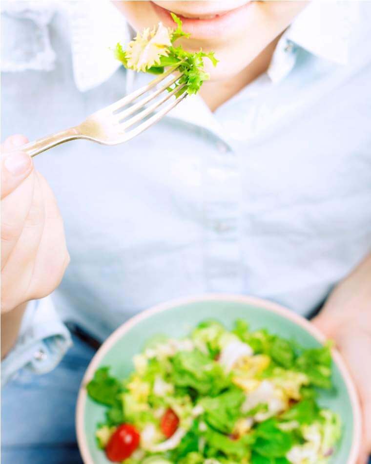 girl-eating-fresh-organic-salad