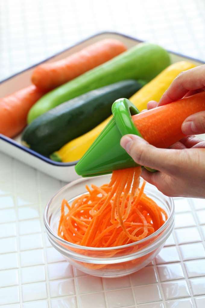 healthy-diet-vegetable-noodles-salad