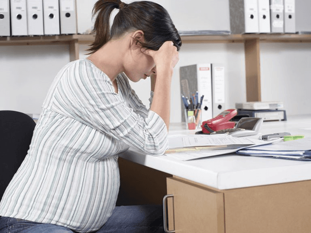 preganant women working stressed