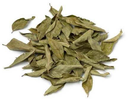 heap-of-dried-curry-leaves