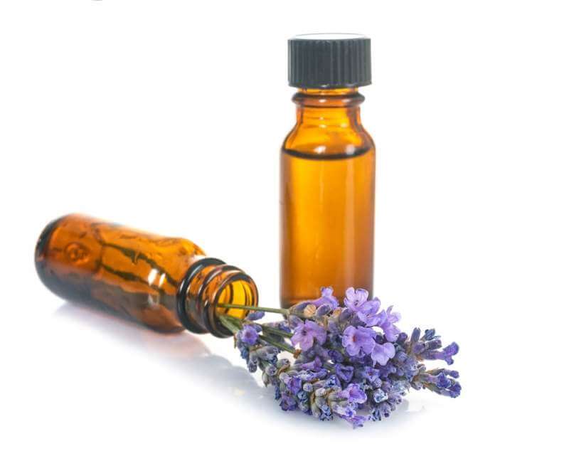 essential-oils-and-lavender