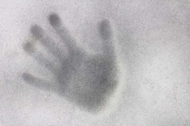 handprint-snow