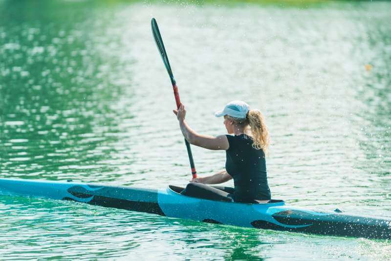 kayak-female-kayaker-training